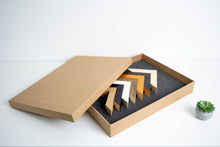 Frame Corners Sample Box