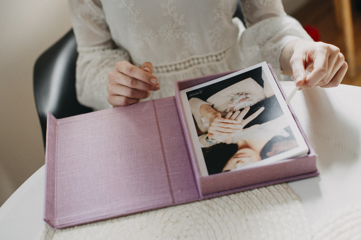 Clamshell Print Box + OVERPRINT – QT Albums Europe